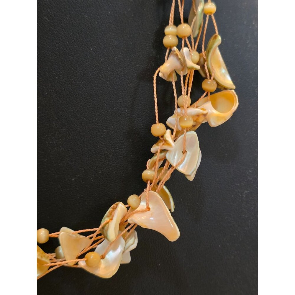 Handcrafted‎ Multi-Strand Shell Bead Necklace 18" - Picture 2 of 7